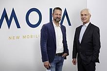 Ole Harms, CEO von MOIA und Matthias Müller, Vorstandsvorsitzender des Volkswagen Konzerns. Foto: VW/AutoReporter